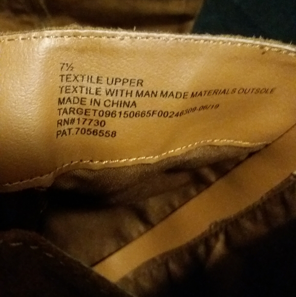 NWOT suede boots - Picture 5 of 6